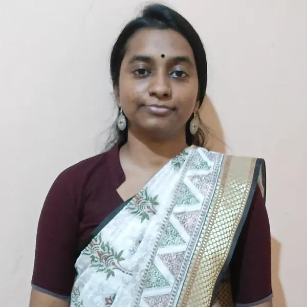 Portrait of Ms. Yathursha Ulakentheran